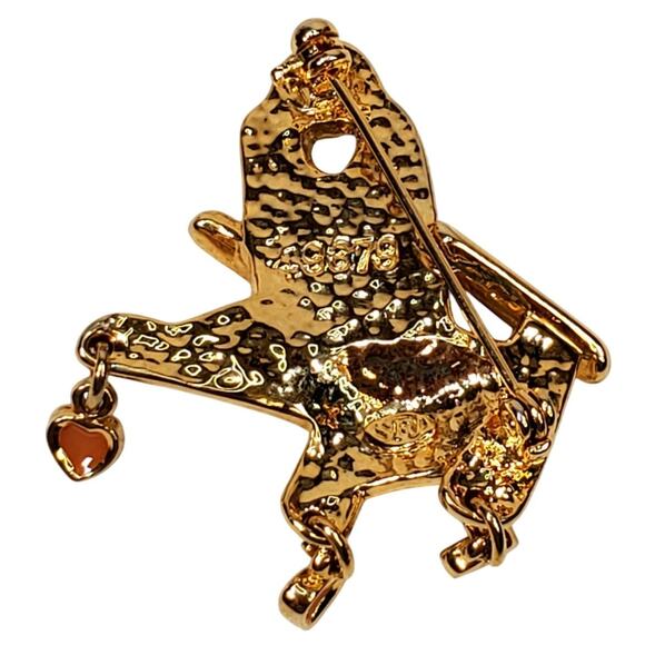 Vtg Enamel Beach Patio Chair Pin Dangle Hearts 2" Unsigned - Picture 3 of 4